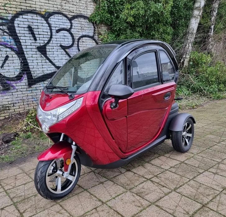 Scooter elétrica 3 rodas não precisa de carta de condução