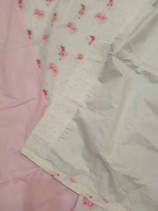 Продам для детской или для кухни готовые шторы на подкладке