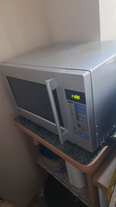 Продам мікроволновку