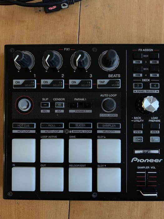 Pioneer ddj sp1 kontroler didzejski