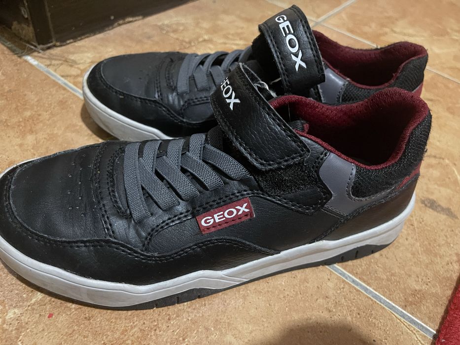 Кросівки , кеди шкіряні 36 розмір