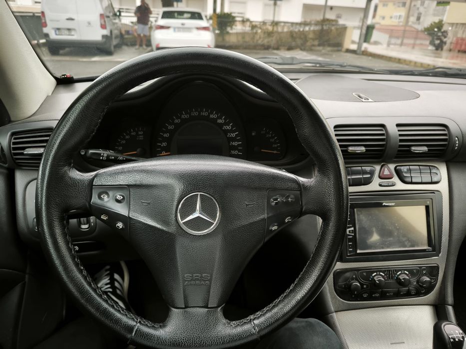 Mercedes C220d coupé — photo 5