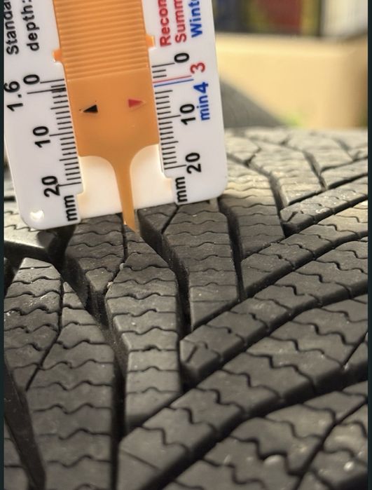 Opony zimowe 225/45R17  Nexen   Montaz. Wulkanizacja