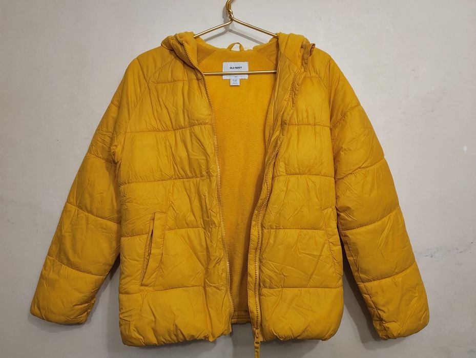 Жовта коротка куртка