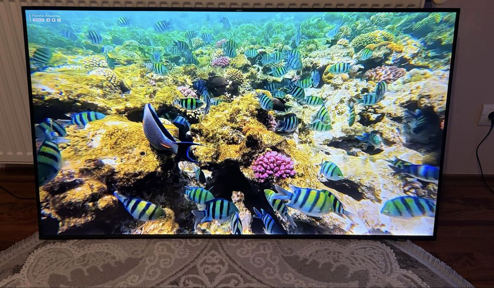 Samsung UE55AU9072U — це 55-дюймовий Smart TV 4K серії Crystal UHD