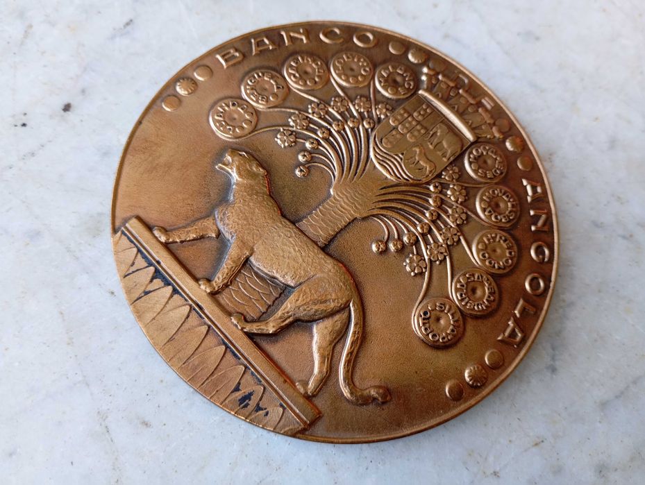 Raridade Medalha Colonial Portuguesa em Bronze Angola 1926–1951, 25º Aniversário do Banco de Angola