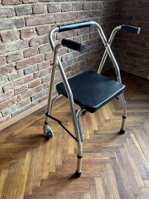 Ходунки для дорослого Vhealth VH901 на колесах, з сидінням