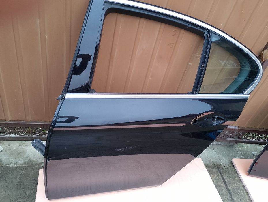 Продам двері БМВ 520 ф10 2011