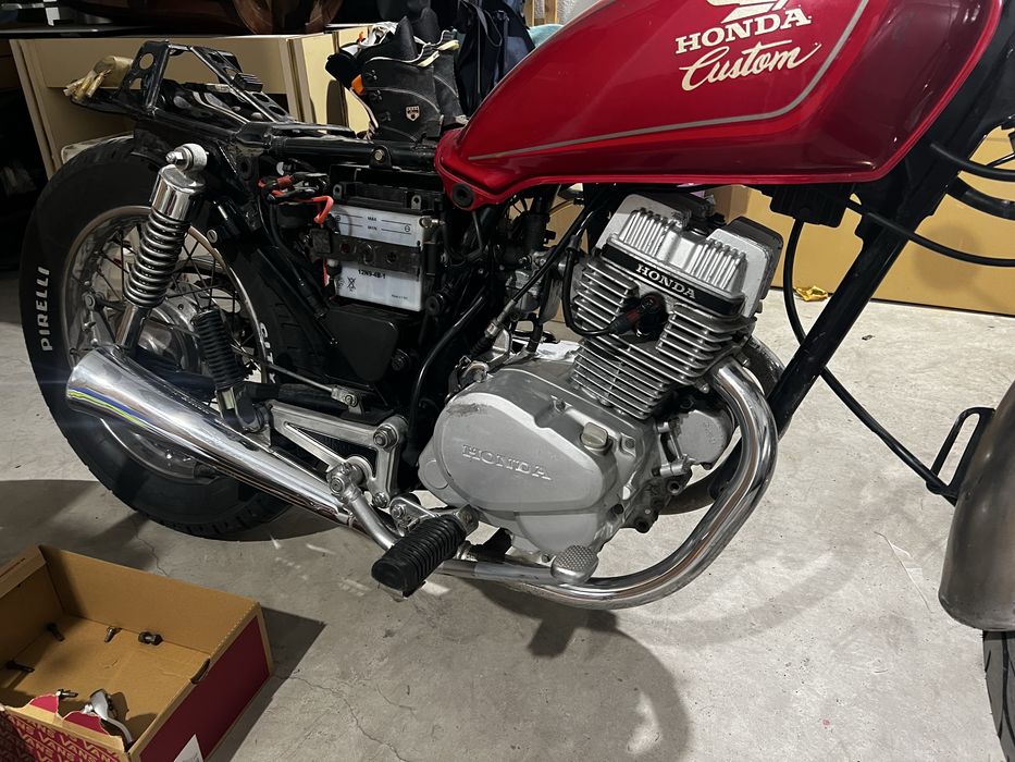 Honda CM 125 Custom