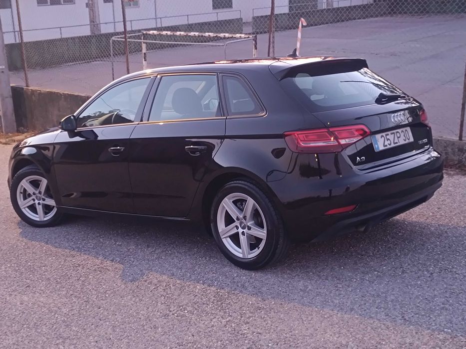 AUDI A3 30 TDI-1.6 - 116Cv. 80064 KMS Reais! Revisões na AUDI! EXCELENTE! Negociável!