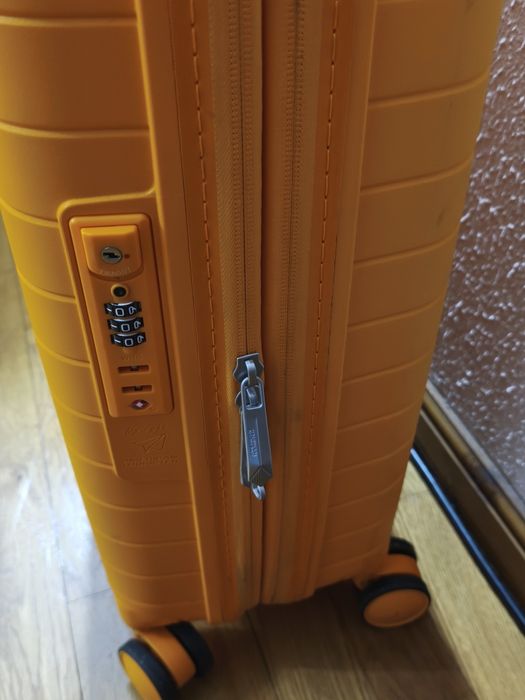 Mala de cabine American Tourister Amarela