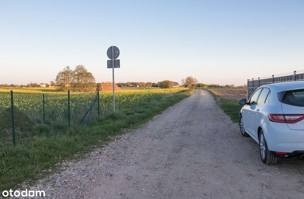 Działka budowlana 1 138 m2 w spokojnej i pięknej okolicy