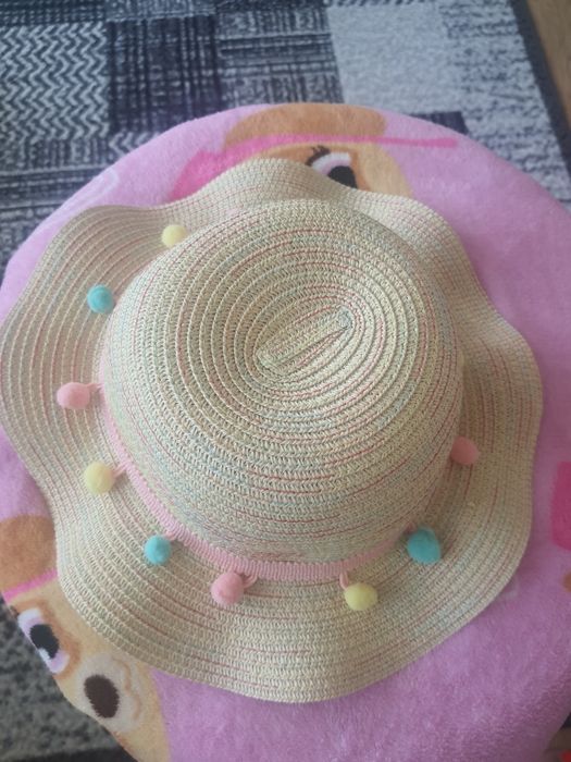 Kapelusz dla dziewczynki
