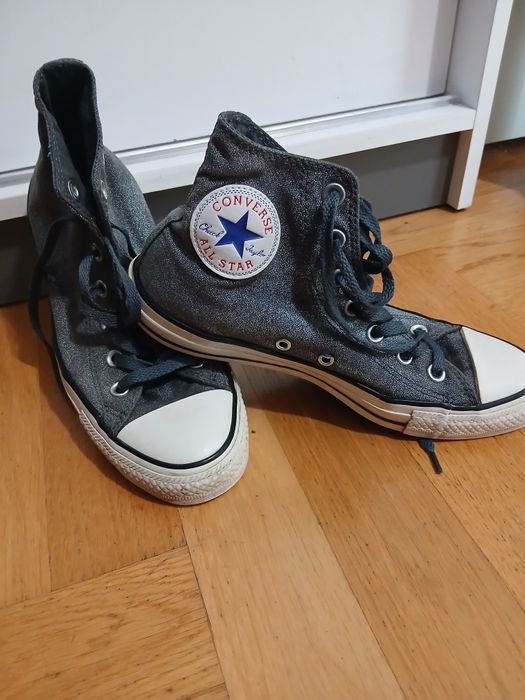 Świetne wysokiej trampki Converse