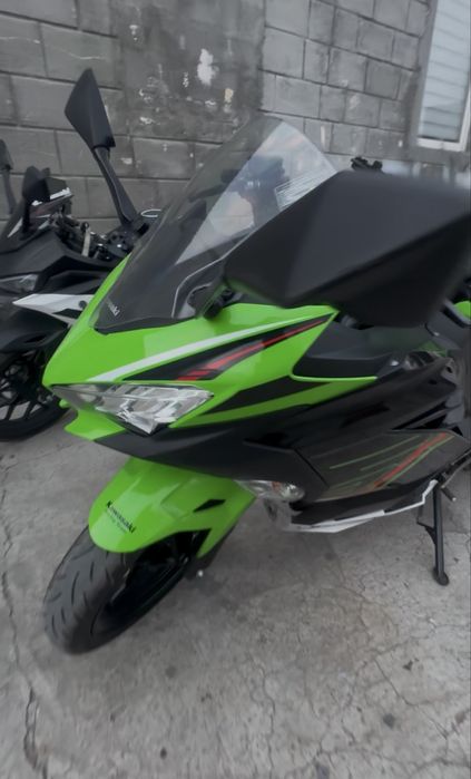 Продам  Кавасаки Нинзя 400