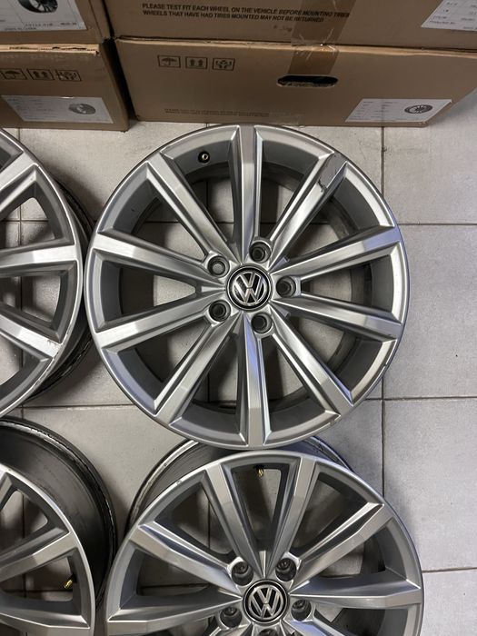 Jantes 17” 5x112 Originais VW Golf Passat Caddy