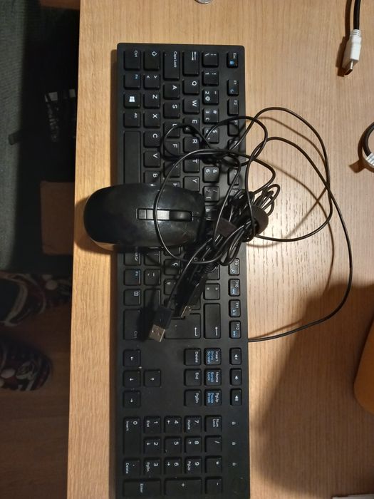 Dell Mouse and Keyboard64739306513793122