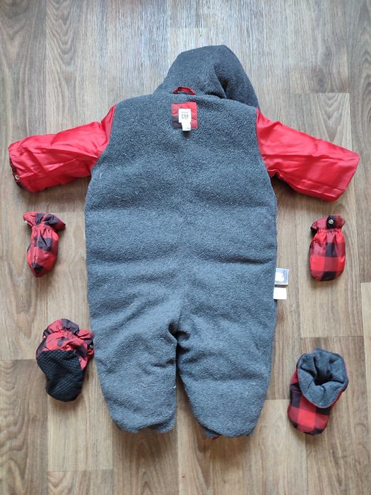 Пуховый комбинезон GAP (12-18 мес., 80 см)