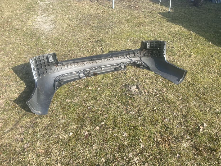 Zderzak tył audi a6c5 z czujnikami parkowania