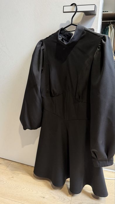 Сукня маленька чорна