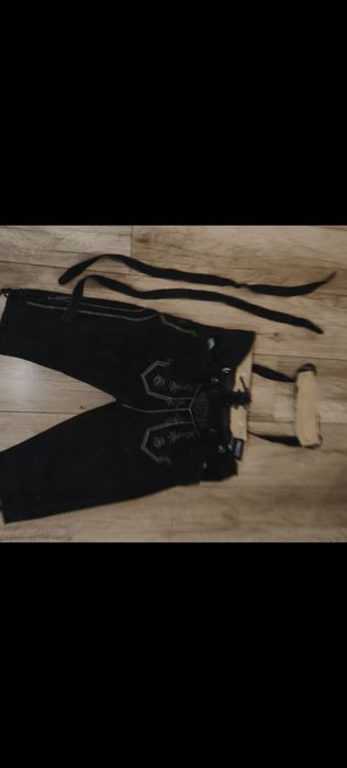 tradycyjne bawarskie spodnie za kolano lederhosen marki Paulgos spodnie skórzane, charakterystyczne dla tradycyjnego stroju alpejskiego (Trachten)