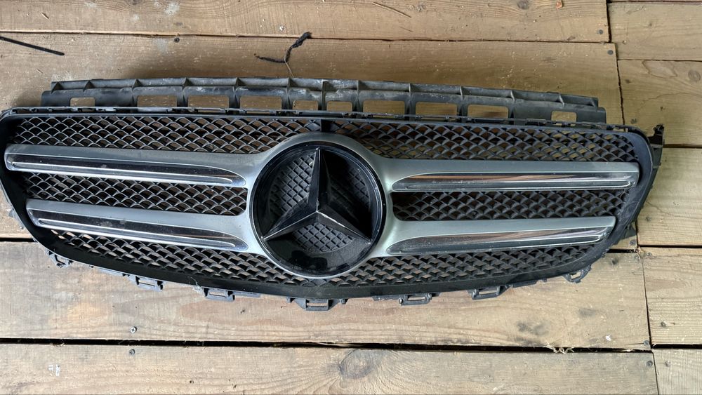 Решітка радіатору Mercedes E-class , W213, оригінал