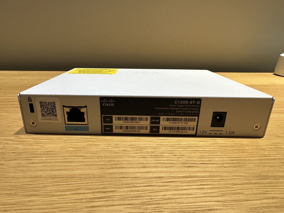 Switch Cisco Catalyst 1200-8T-D