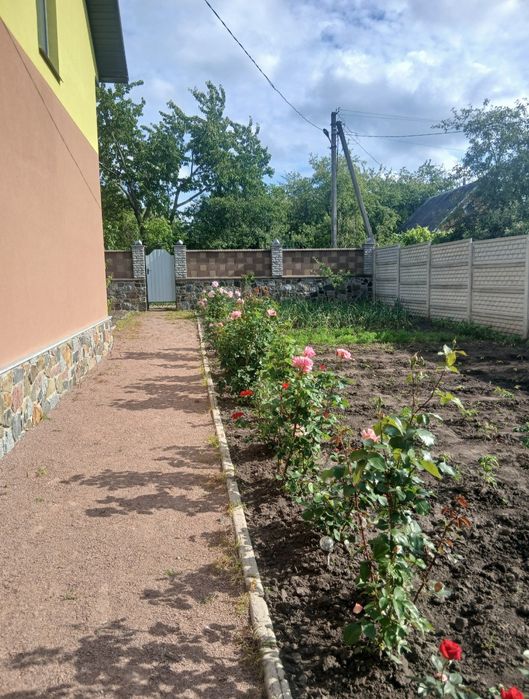 Продаж нового будинку