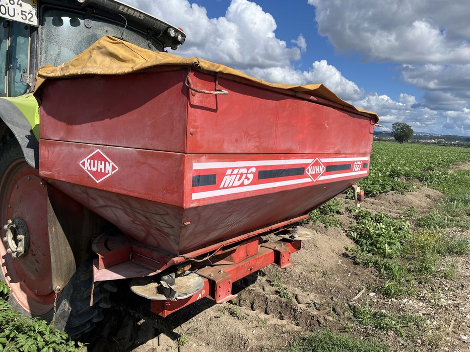 Distribuidor de fertilizantes kuhn