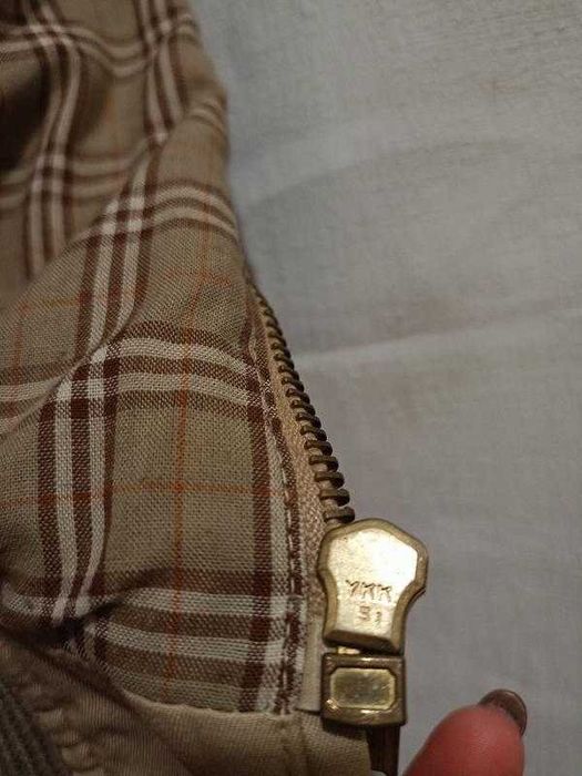 Куртка бомбер на блискавці від Burberry( оригинал) розмір S