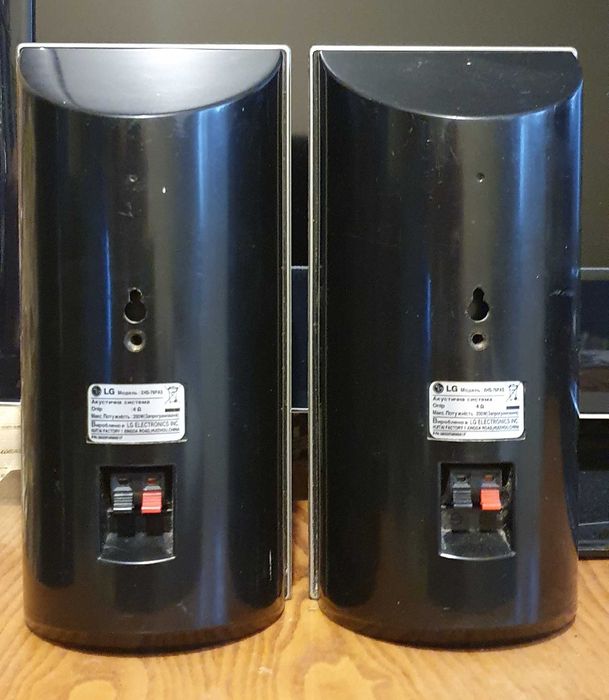 Колонки LG пассивные настольные настенные