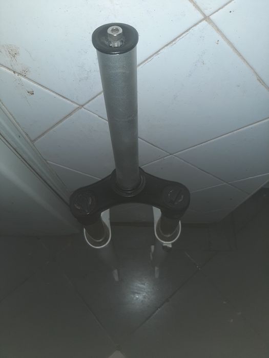 Vendo suspensão envertida  para bicicleta