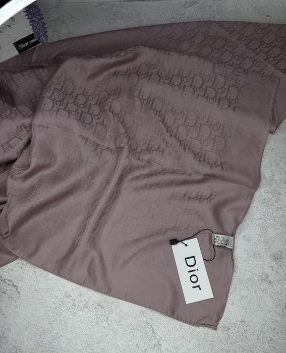 Люксові хустки, нові 
Усі бірки є, якість відмінн