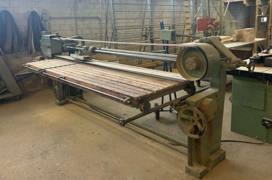 Szlifierka długotaśmowa