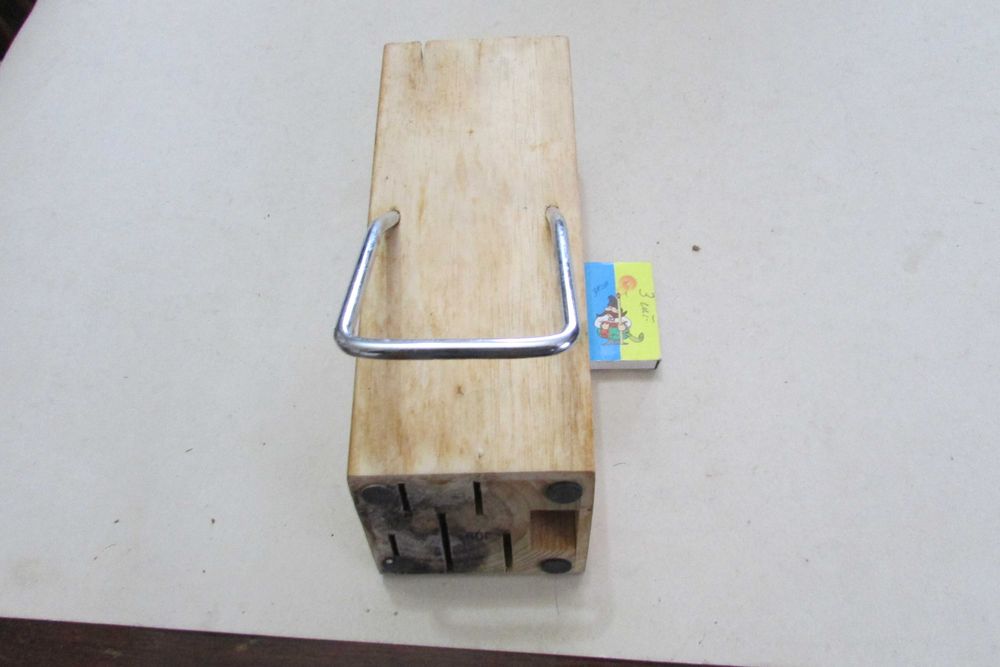 Підставка для ножів.