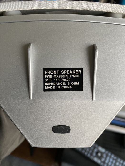 Sourround speakers - Philips (5 + 1)