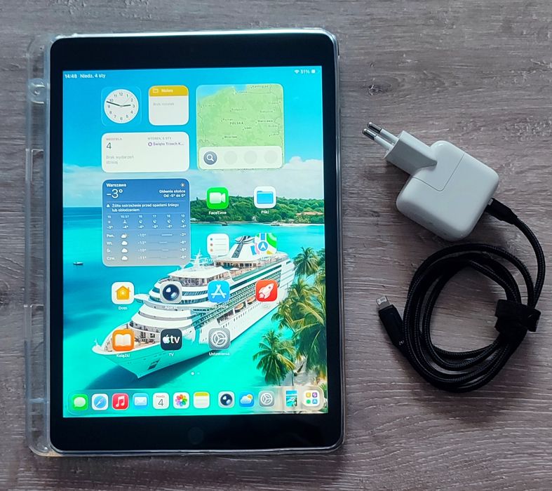 iPad 9 gen.WiFi/LTE 64GB, bat. 96%, IOS 26.2