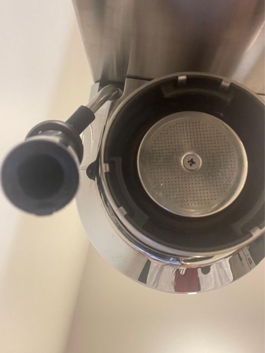 Maquina de cafe Delongui EC685