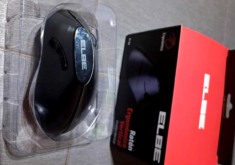 Ergonomic Wireless Mouse64575352687747123