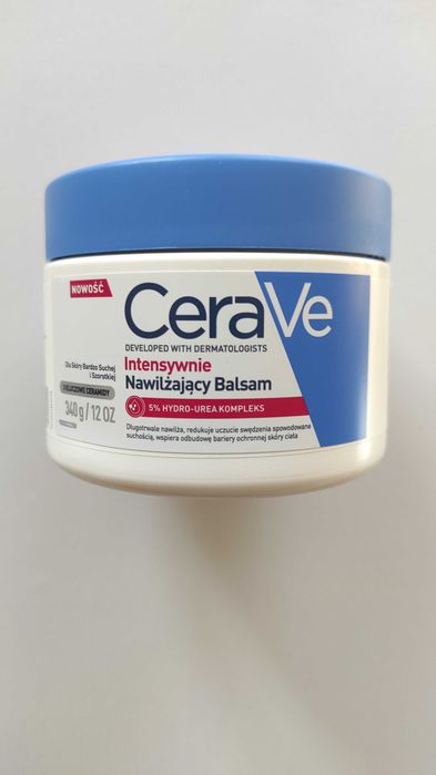 Intensywnie nawilżający balsam do ciała z mocznikiem CeraVe