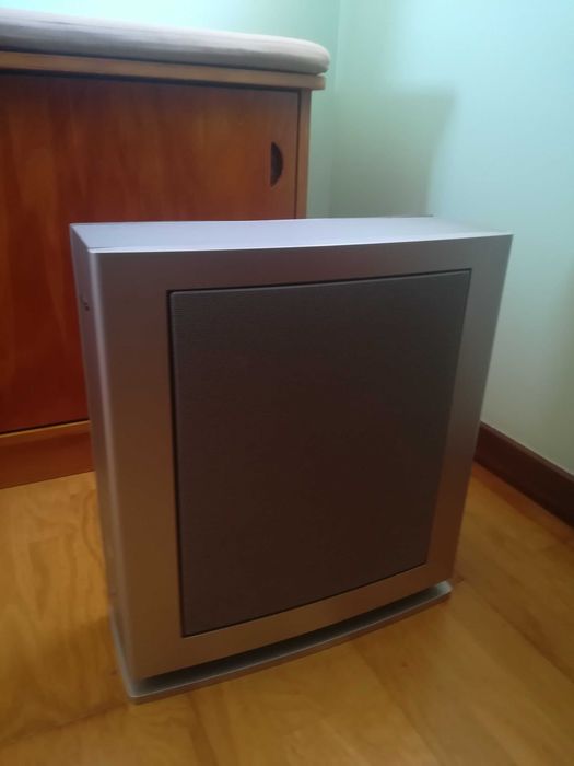 Leitor DVD Panasonic com sistema de som 5.1 sourond