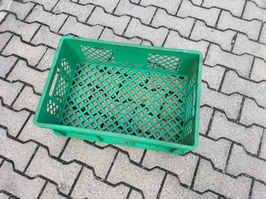 Plastikowa skrzynka na owoce