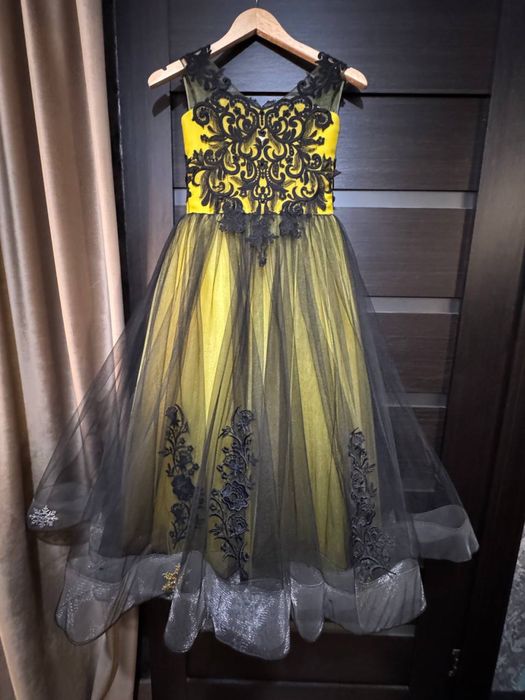 сукня дитяча святкова