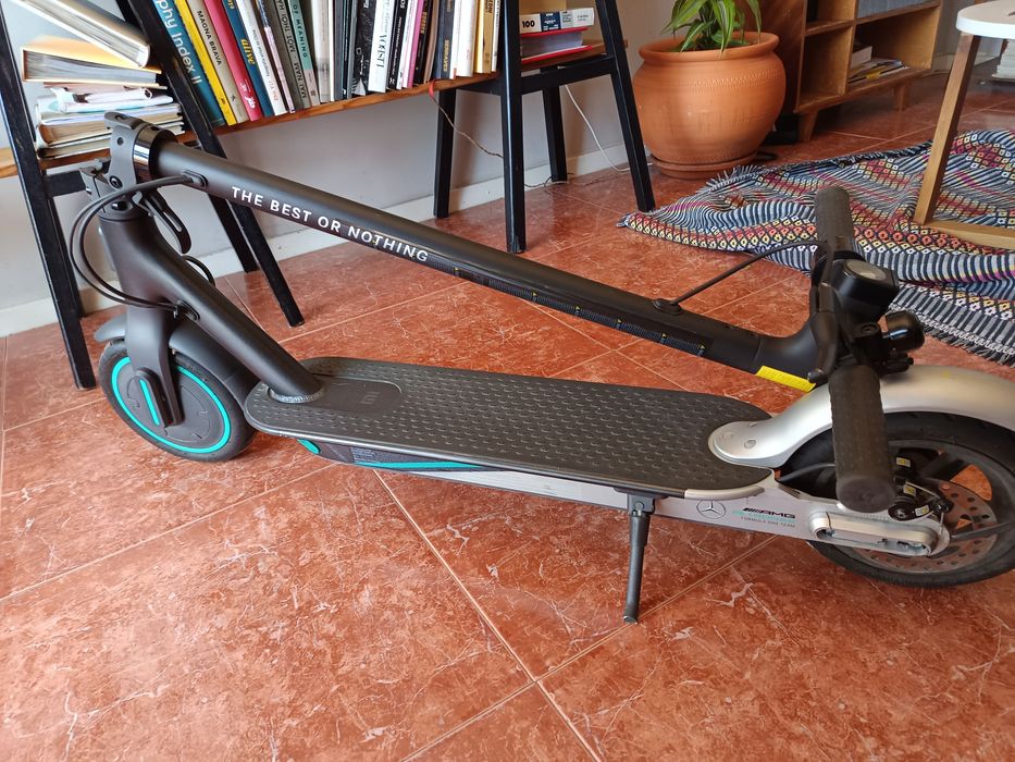 Trotinete Elétrica Xiaomi AMG petronas F1