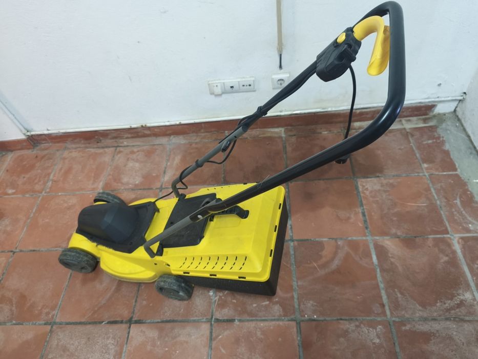 Corta-relvas elétrico 1200 W 23 cm