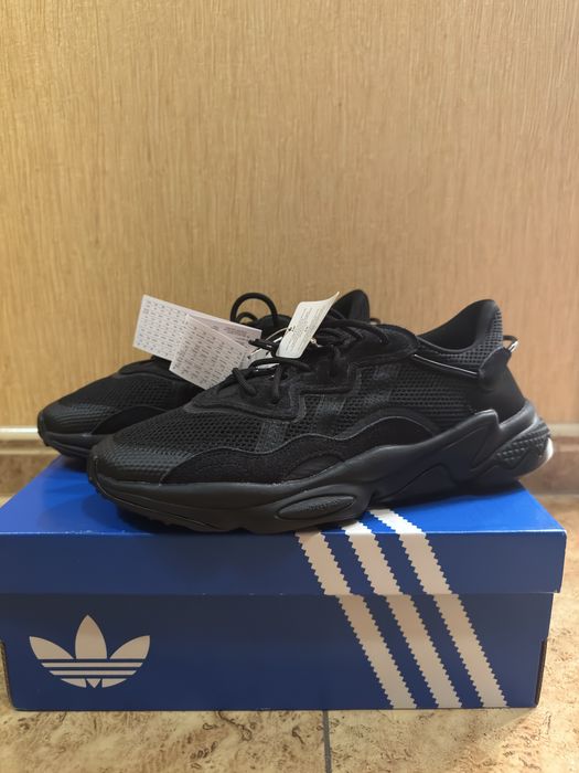 Кросівки Adidas Ozweego EE6999