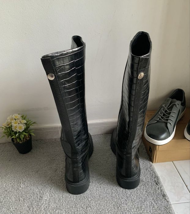 Botas Cano Alto da Zara- Tamanho:41- Nunca usadas
