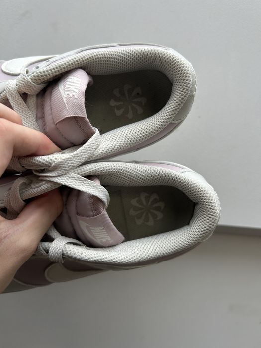 Кросівки Nike - розмір 36.5