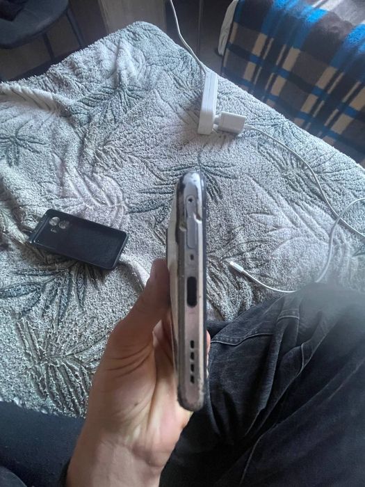 продам realme gt neo 5 se 1тб/16 або обмен