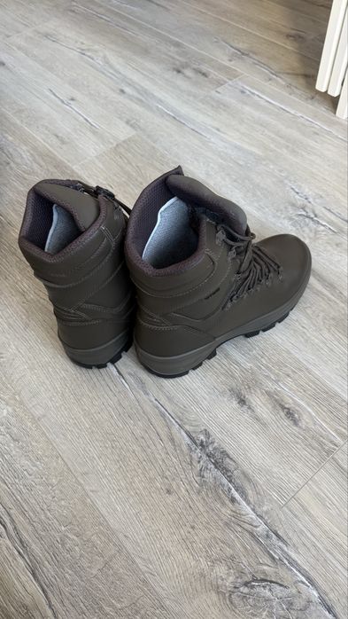 Продам ботинки чоловічі